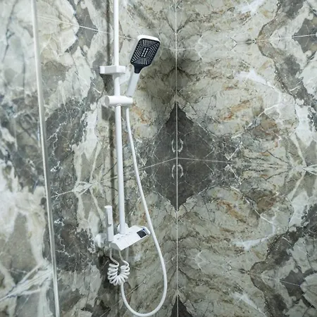 Hotel Central 호텔 프릴레프